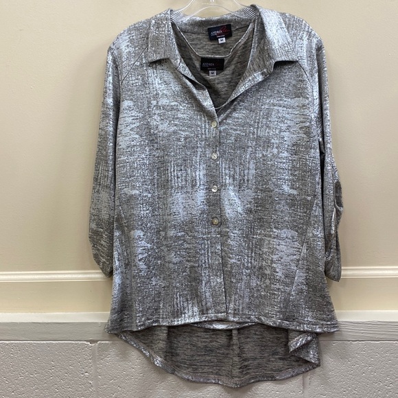 Andria Lieu women’s medium 2 piece button down and camisole top - Picture 1 of 7